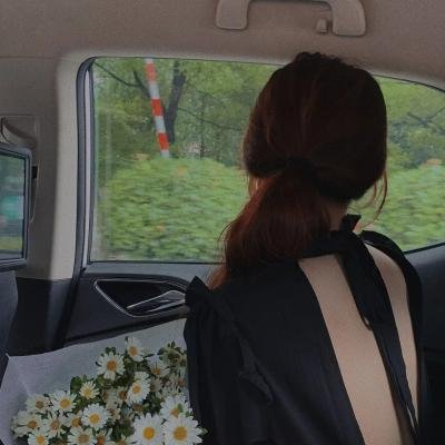 马路对面的房子